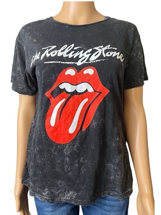 the Rolling Stones Tops - The Rolling Stones Black Tee with Red Tongue Graphic